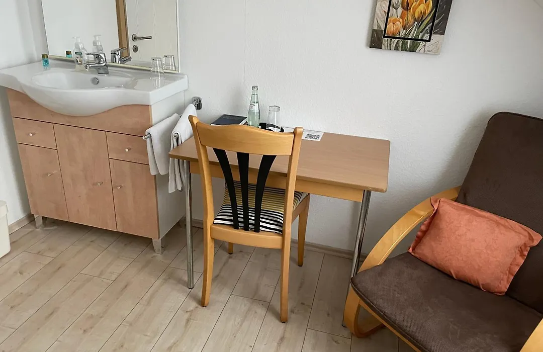 Hotel Garni-Tell-1